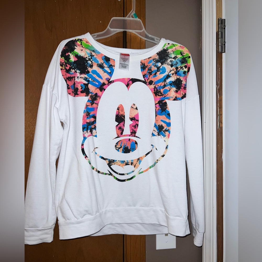 Disney Mickey light Sweater Size Large